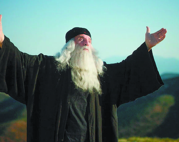 Νικήτας Τσακίρογλου: Η σειρά «Αγιος Παΐσιος» ανοίγει νέους δρόμους