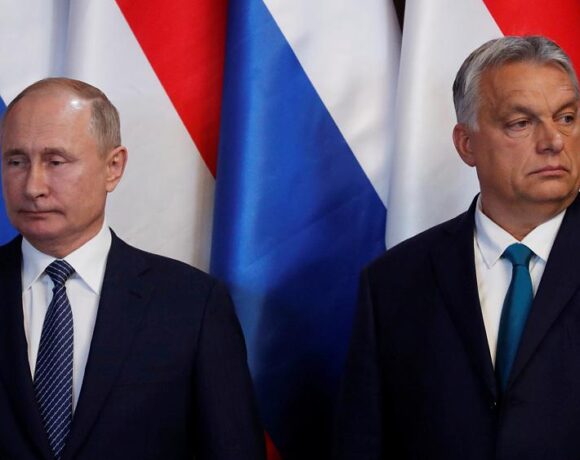 Ουκρανία: Το «διπλωματικό πόκερ» ΗΠΑ – Ρωσίας τώρα αρχίζει