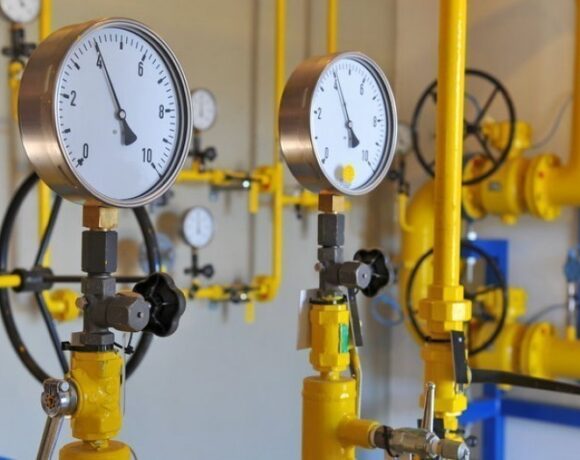 Ουκρανική κρίση: Υποχωρούν από τα υψηλά επίπεδα οι τιμές του φυσικού αερίου στις διεθνείς αγορές