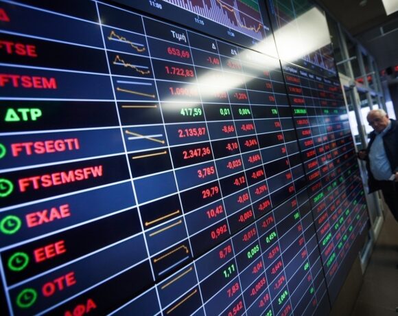 Προσπάθεια αντίδρασης οδηγεί το Χρηματιστήριο Αθηνών – Στο +1% από τα χαμηλά ημέρας