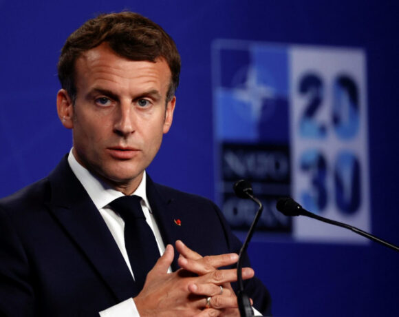 Πόλεμος στην Ουκρανία: Εκνευρισμός των Ευρωπαίων ηγετών με τον Μακρόν για το τηλεφώνημα στον Πούτιν