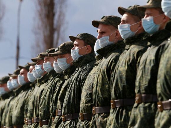 Ρωσία: Ο Πούτιν κάλεσε την Ουκρανία να καθίσει στο τραπέζι των συνομιλιών με τους αυτονομιστές του Ντονμπάς