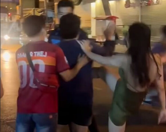 Ταϊλάνδη: «Καμάκι» προσέβαλε γυναίκα και έφαγε της χρονιάς του