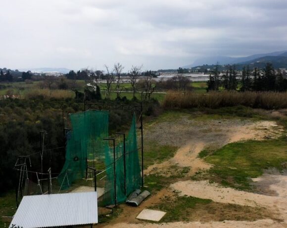 Το πολυτεχνείο Κρήτης, κρατά στα χωράφια τους ρίπτες!