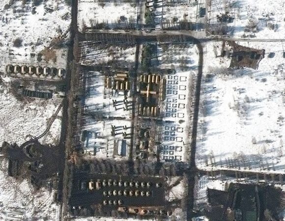 Maxar: Δορυφορικές εικόνες με νέες στρατιωτικές κινήσεις των Ρώσων γύρω από την Ουκρανία