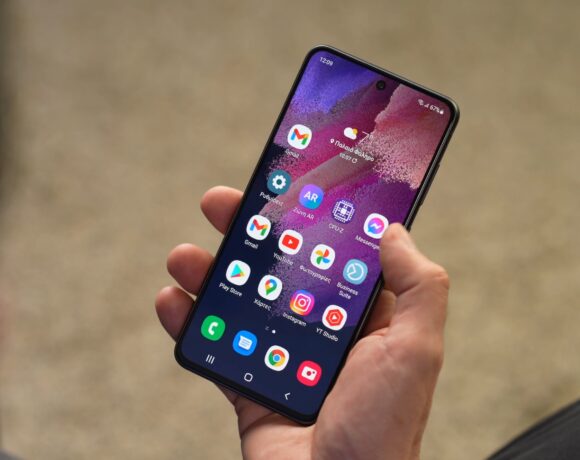 Samsung Galaxy S21 Fe: Αναφορές για προβλήματα απόκρισης