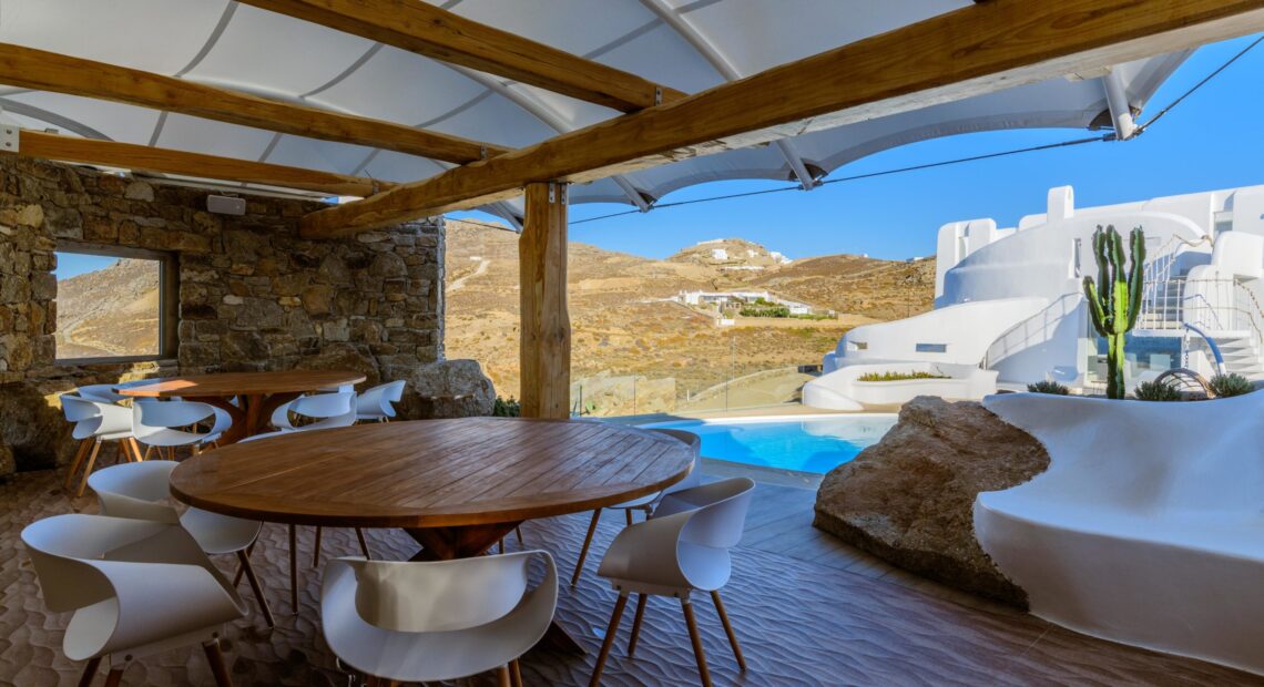 Arka Synthesis: Εντυπωσιακή κατασκευή στο Villa Aegean Lighthouse στη Μύκονο