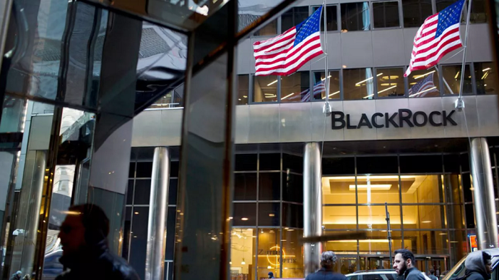 Blackrock: Ανέστειλε τις αγορές ρωσικών τίτλων