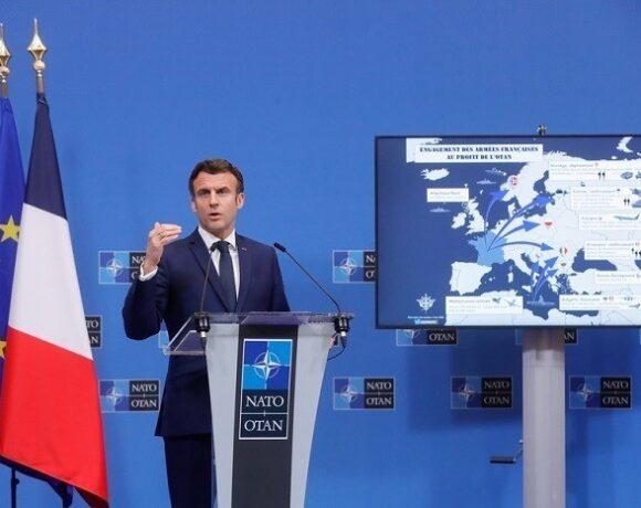Μακρόν: Με ψηφιακό χάρτη στη Σύνοδο Κορυφής για να δείξει τον ρόλο της Γαλλίας στο ΝΑΤΟ