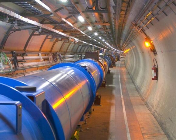 Cern: Αυστηροποιεί τις κυρώσεις του κατά της Ρωσίας σε απάντηση στη στρατιωτική εισβολή στην Ουκρανία