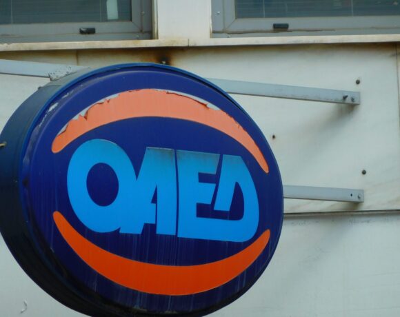 Πιλοτικά προγράμματα με επίδομα έως και 1