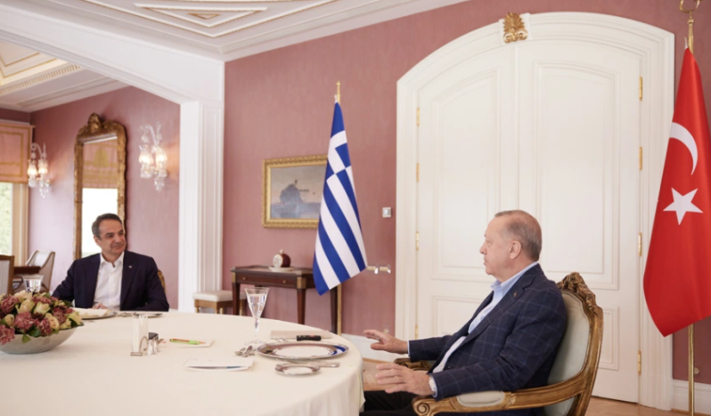 Συνάντηση Μητσοτάκη – Ερντογάν: Προοπτικές προόδου στα προβλήματα του Αιγαίου «είδε» ο Τούρκος πρόεδρος