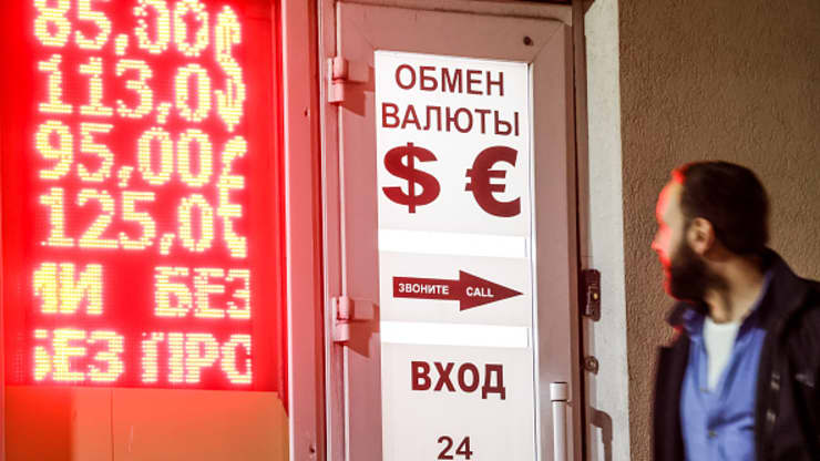 Τα πάνω – κάτω για τις αγορές συναλλάγματος από τον πόλεμο στην Ουκρανία