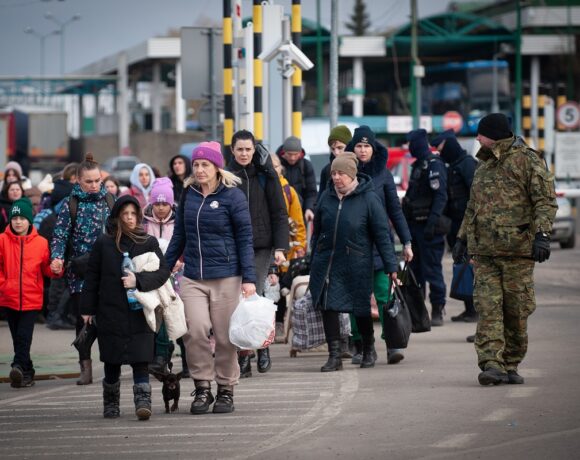 Greek Hoteliers to Host, Offer Work to Ukrainian Refugees 