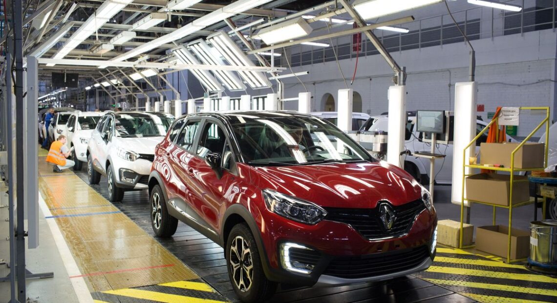 Renault: Αναστέλλει τη λειτουργία του εργοστασίου στη Μόσχα