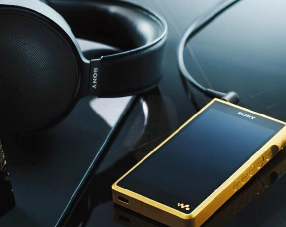 Sony: Ρίχνει ξανά στην αγορά τα διάσημα γουόκμαν της με τιμή… $3