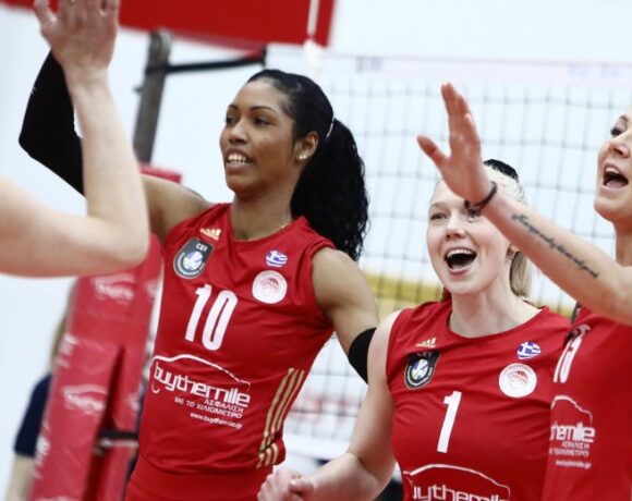 A1 γυναικών, Ολυμπιακός Άρης 3 0: Έκανε δύσκολα το πρώτο βήμα