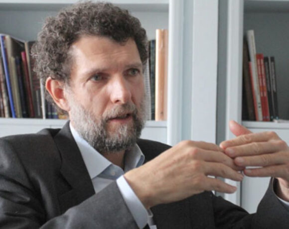 ΕΕ: Σκληρή καταδίκη για την ισόβια κάθειρξη στον Οσμάν Καβαλά