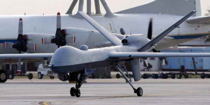 Η Βρετανία προμηθεύει την Ουκρανία με drone και αντιαρματικά όπλα