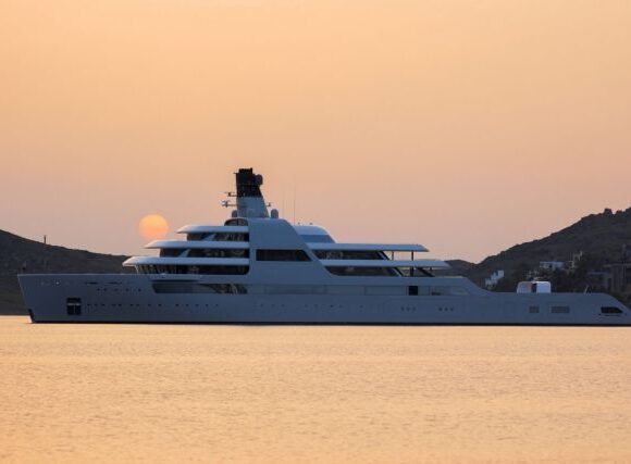 Η Κύπρος δεν δίνει πληροφορίες για τους ρώσους ολιγάρχες – Το βέτο μαζί με Αθήνα και Μάλτα
