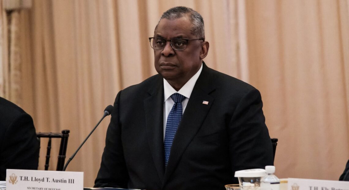 ΗΠΑ: Τρεις με τέσσερις φορές την εβδομάδα ενημερώνεται ο υπουργός Άμυνας για τις κινήσεις των Ρώσων σχετικά με τα πυρηνικά