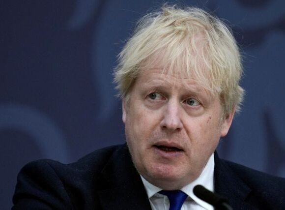 Κυρώσεις κατόπιν εορτής σε Ρώσους «golden Visas» ολιγάρχες