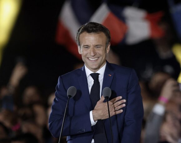 Μακρόν: «Είμαι πρόεδρος όλων των Γάλλων – Έχουμε ευθύνη απέναντι στη δημοκρατία»