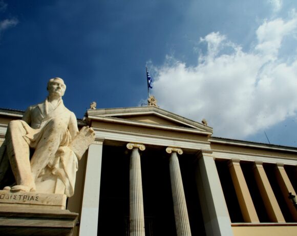 Μεγάλες αλλαγές στο νομοσχέδιο για την Παιδεία: Τι είναι το «ελληνικό Erasmus»