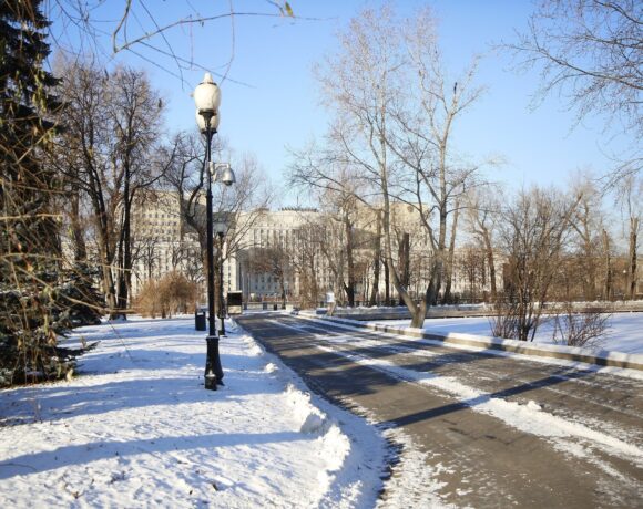 Μόσχα: Ασυνήθιστες χιονοπτώσεις ρεκόρ από την κακοκαιρία «Καταρίνα»