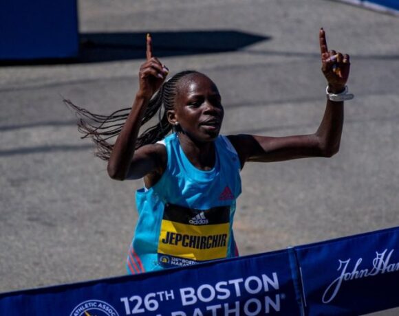 Νταμπλ η Κένυα στο μαραθώνιο της Βοστόνης