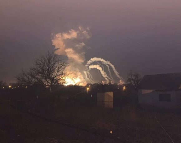 Ουκρανία: Εκρήξεις κοντά στο Λβιβ – Ηχησαν οι σειρήνες της αεράμυνας