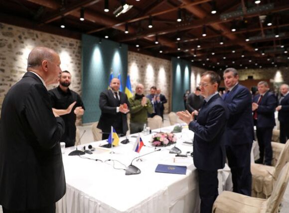 Ουκρανία: Τηλεφωνική επικοινωνία Ερντογάν με Ζαλένσκι – Στο επίκεντρο οι διαπραγματεύσεις με τη Μόσχα
