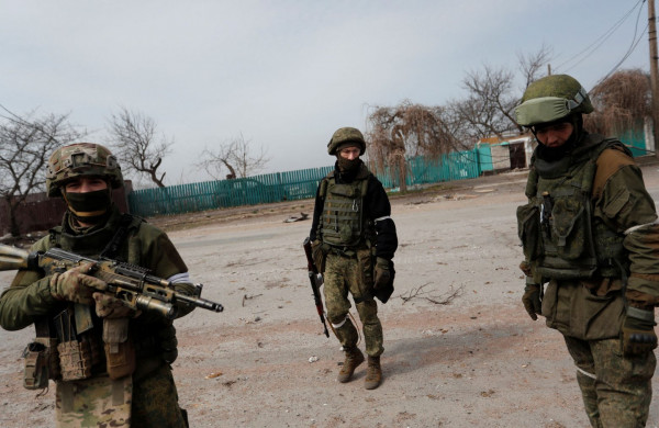 Πόλεμος και διαπραγμάτευση στην Ουκρανία ενώ το δράμα των αμάχων συνεχίζεται