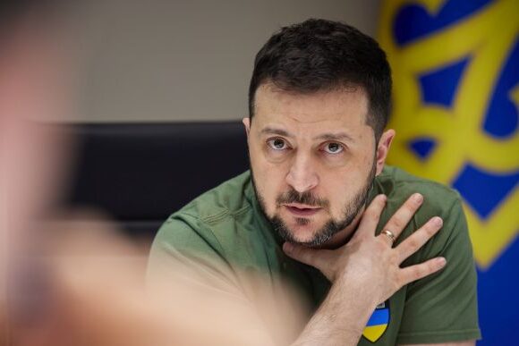 Πόλεμος στην Ουκρανία: «Η εξόντωση των στρατιωτών μας στη Μαριούπολη θα θέσει τέλος σε κάθε διαπραγμάτευση, λέει ο Ζελένσκι