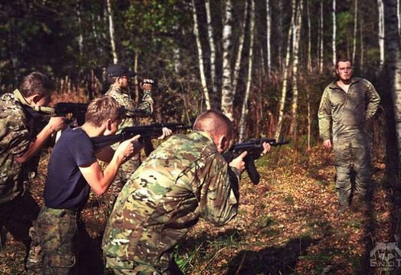 Πόλεμος στην Ουκρανία: Ποιοι είναι οι Ρώσοι νεοναζί μισθοφόροι της οργάνωσης «rusich» που δρουν στη χώρα;
