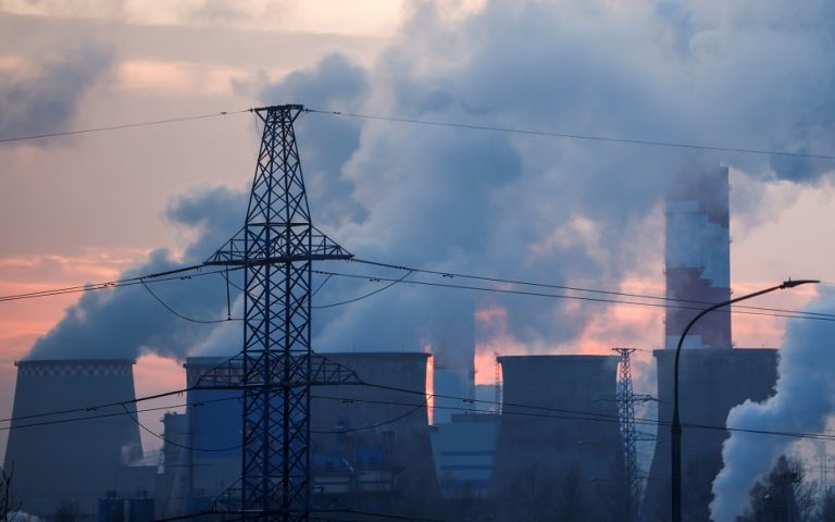 Πόσο θα κοστίσει η απεξάρτηση από το ρωσικό αέριο – Η μέγγενη της ενέργειας «πνίγει» την Ευρώπη