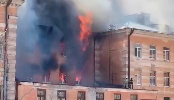 Ρωσία: Μεγάλη φωτιά σε κτίριο των ενόπλων δυνάμεων