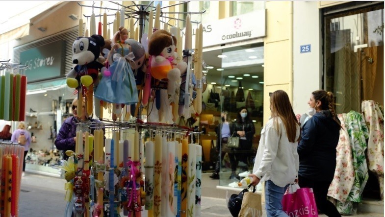 Σε αποκλιμάκωση η Όμικρον 2 – Σήμερα ο οδικός χάρτης για την άρση των μέτρων