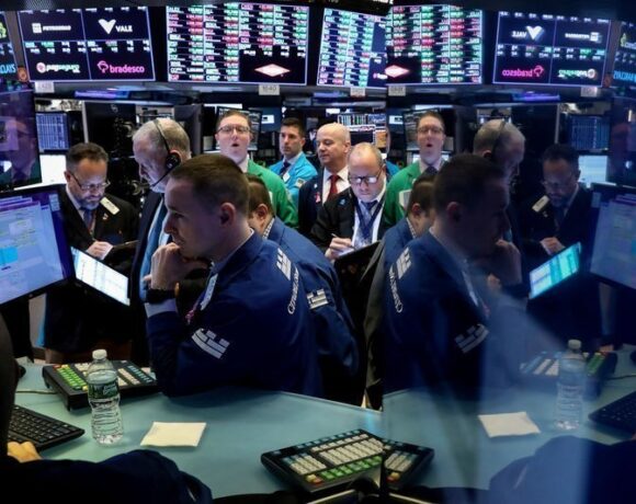 Στον «χορό» της Fed οι αγορές: Τρίτη ημέρα απωλειών στη Wall Street, μικρά κέρδη στην Ευρώπη
