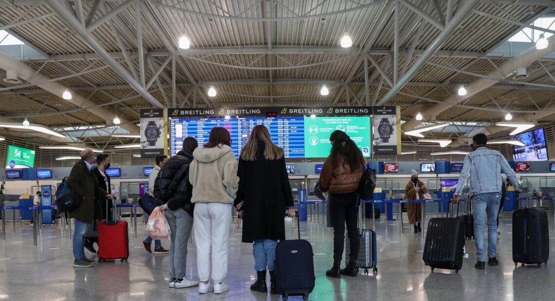 Ταξιδιωτικές εισπράξεις: Αυξήθηκαν 302,6% τον Φεβρουάριο – Στα 273 εκατ