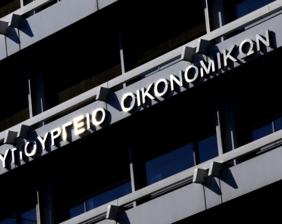 ΥΠΟΙΚ: Ένας μόνο οφειλέτης εκτίναξε κατά 800 εκατ