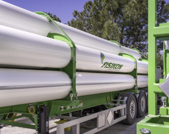 Fisikon: Nέα πρατήρια φυσικού αερίου και προμήθεια 7 Cng Semi Trailers για την τροφοδοσία τους