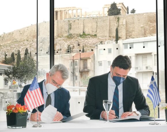 Greece – US Expand Cooperation in Tourism Ahead of New Season