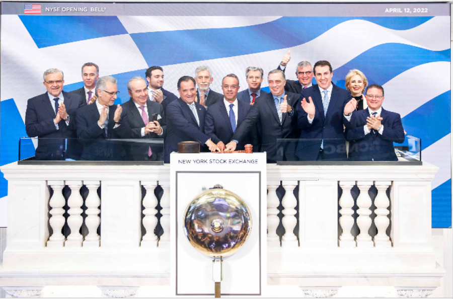 Wall Street: Το καμπανάκι της έναρξης χτύπησαν οι Τσάκος, Σταϊκούρας, Γεωργιάδης (vid)