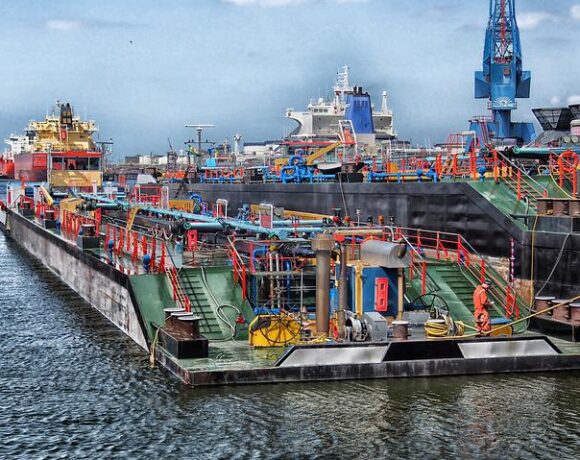 Bloomberg: Η Ολλανδία αρνήθηκε την είσοδο σε πλοίο με ρωσικό πετρέλαιο