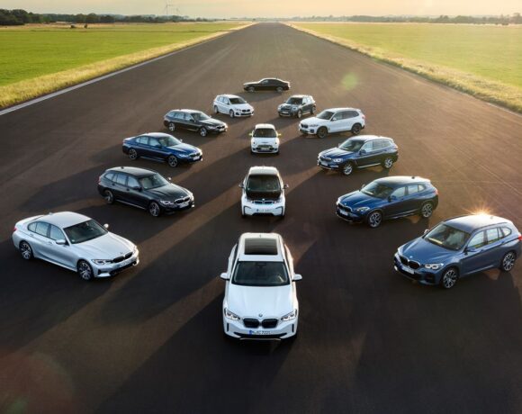 Bmw και Mercedez «φεύγουν» από τον κλάδο των ενοικιάσεων – Παραδίδουν τα κλειδιά στη Strellantis