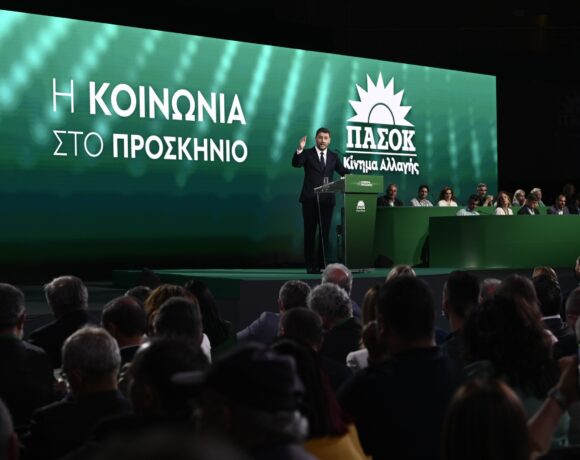 Ανδρουλάκης: Το ΠΑΣΟΚ επέστρεψε ως πρωταγωνιστής στο πολιτικό σκηνικό