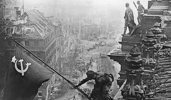 Γερμανία: 8η Μαΐου 1945 – Ημέρα ήττας ή απελευθέρωσης;