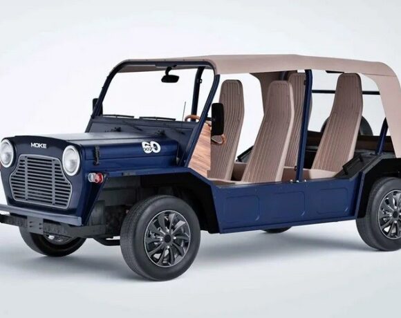 Ειδική έκδοση 60 Years Of Bond για το Moke – Μάθαμε πόσο κοστίζει (vid)