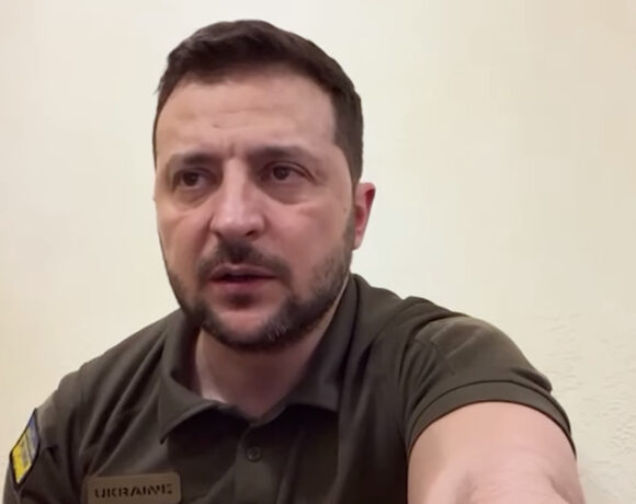 Ζελένσκι: Ζητά διεθνή συμφωνία για την καταβολή ρωσικών πολεμικών αποζημιώσεων